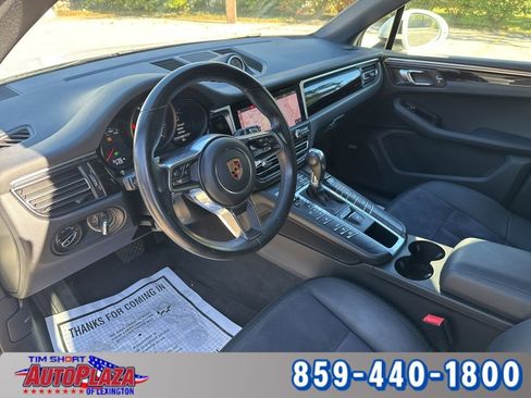 Used 2020 Porsche Macan image 23