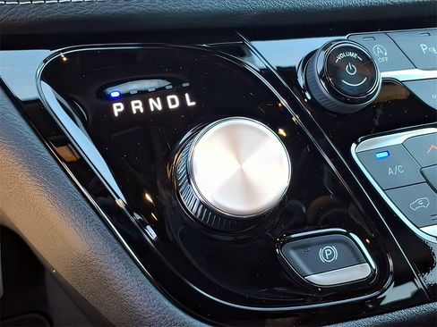 New 2026 Chrysler Pacifica Select image 11