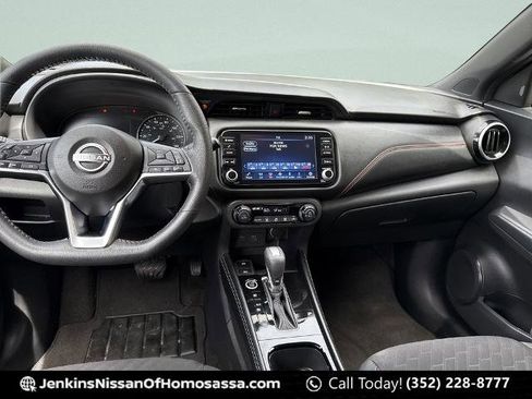 Certified 2024 Nissan Kicks SR FWD image 26