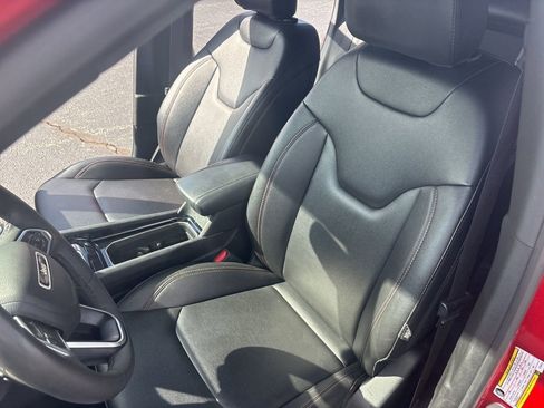 Used 2024 Jeep Compass Limited image 47