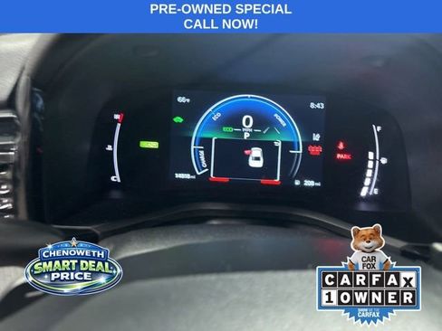 Used 2025 Toyota Camry SE FWD image 11