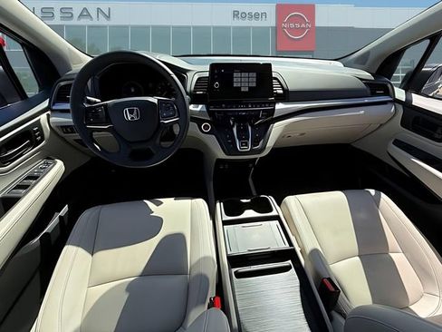Used 2025 Honda Odyssey EX-L image 7