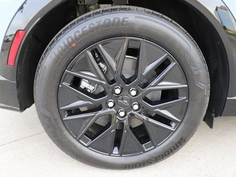 Used 2026 Ford Mustang Mach-E Premium w/ Sport Appearance Package AWD/4WD image 8