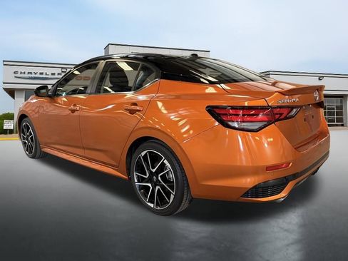 Used 2024 Nissan Sentra SR image 3