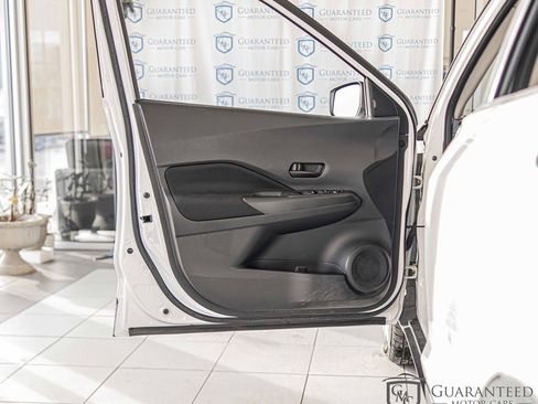 Used 2022 Nissan Kicks S image 28