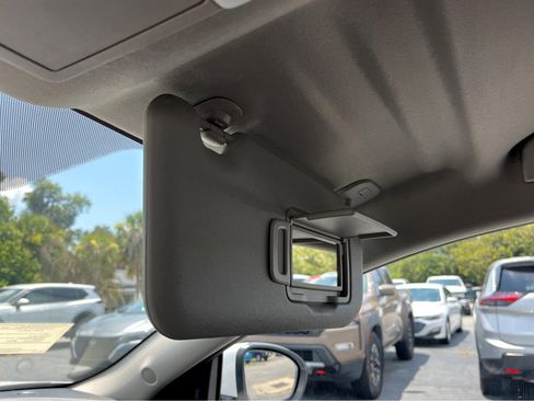 New 2025 Nissan Sentra S image 33