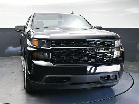 Used 2021 Chevrolet Silverado 1500 Custom RWD image 2