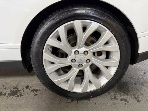 Used 2020 Land Rover Range Rover HSE image 7