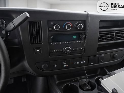 Used 2021 Chevrolet Express 2500 RWD image 9