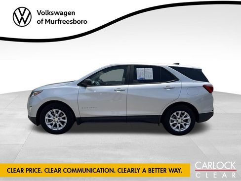 Used 2020 Chevrolet Equinox LS w/ LS Convenience Package FWD image 4