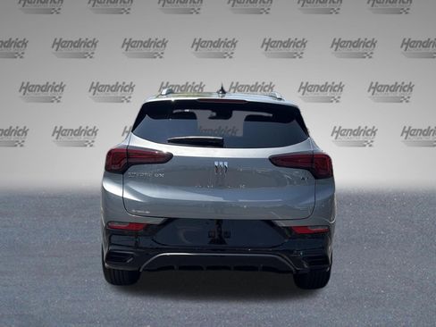 Used 2023 Buick Encore GX Select w/ Sport Touring Package FWD image 9