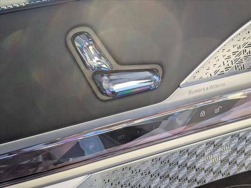 New 2026 BMW 750e xDrive w/ Executive Package AWD/4WD image 4