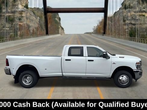 New 2026 RAM 3500 Tradesman AWD/4WD image 11