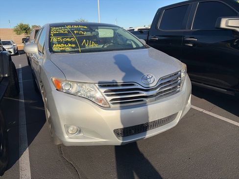 Used 2011 Toyota Venza w/ Leather Pkg FWD image 3