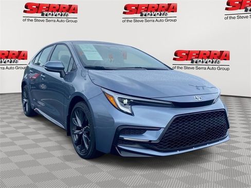 Used 2025 Toyota Corolla SE image 1