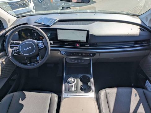 New 2026 Kia Carnival FWD image 14