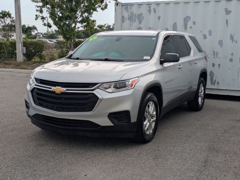 Used 2020 Chevrolet Traverse LS w/ LPO, Floor Liner Package FWD image 8