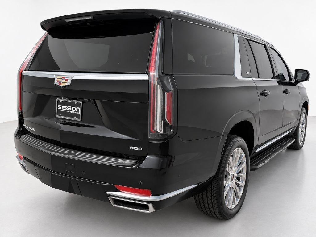 Used 2023 Cadillac Escalade ESV Premium Luxury AWD/4WD image 4