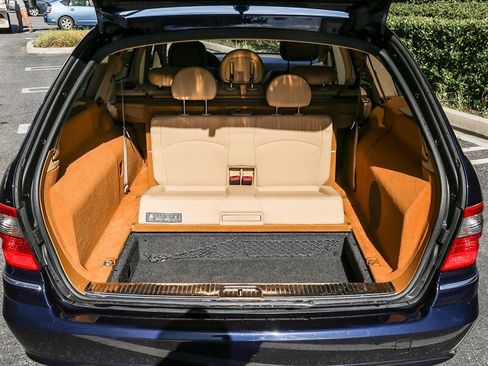 Used 2009 Mercedes-Benz E 350 4MATIC Wagon image 33