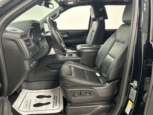 Certified 2023 Chevrolet Tahoe Z71 w/ Luxury Package AWD/4WD image 9