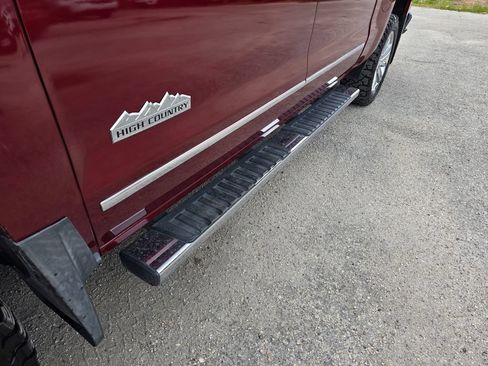 Used 2014 Chevrolet Silverado 1500 High Country w/ High Country Premium Package AWD/4WD image 12