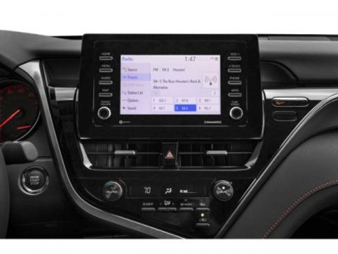 Used 2024 Toyota Camry SE w/ Convenience Package image 10