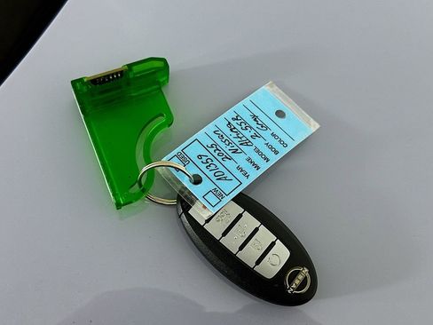 Used 2025 Nissan Altima 2.5 SR AWD/4WD image 35