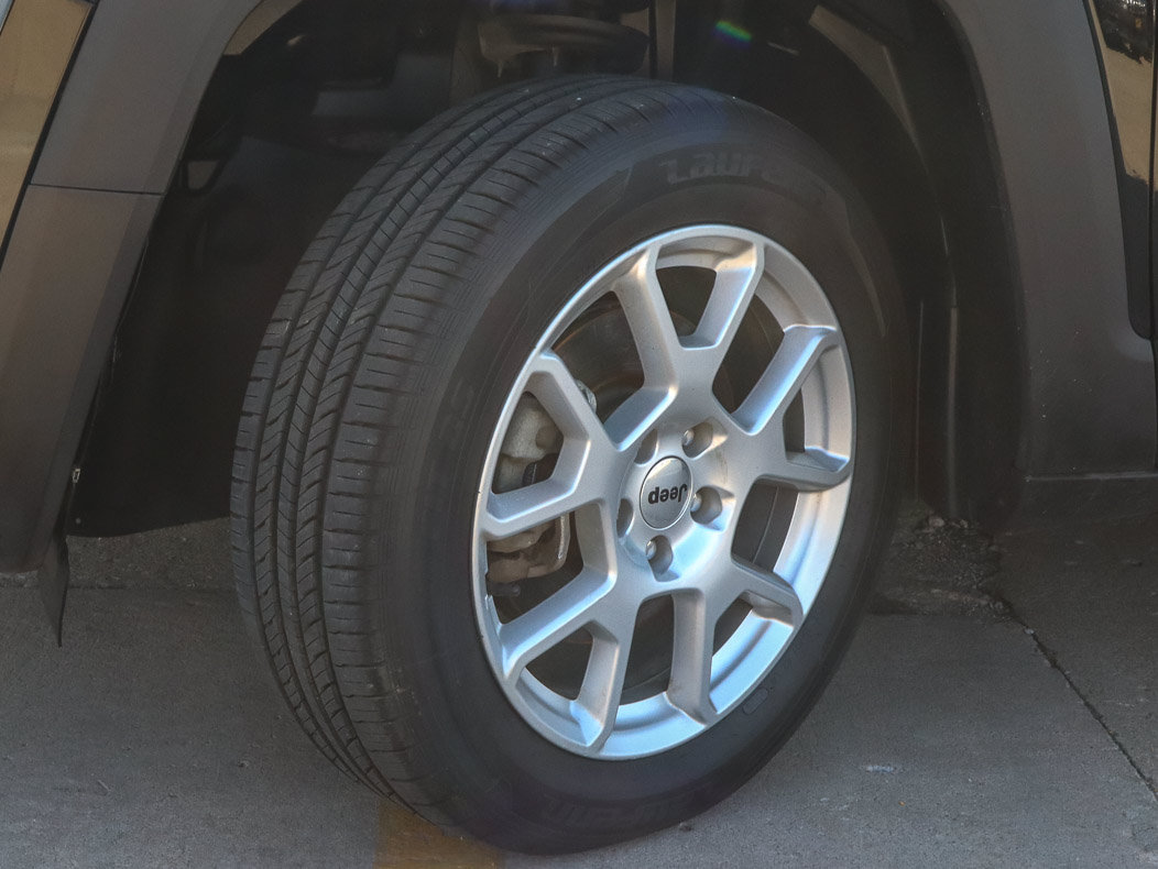 Used 2022 Jeep Renegade Latitude AWD/4WD image 14
