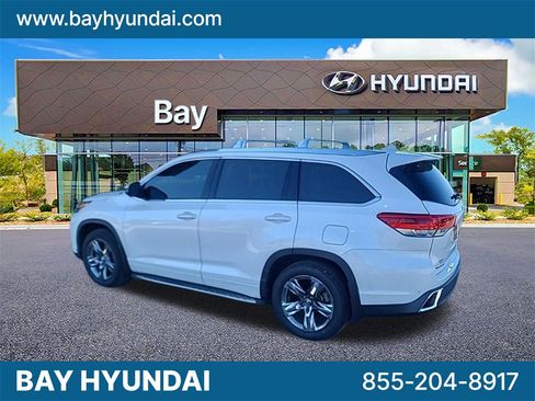 Used 2019 Toyota Highlander Limited Platinum image 1