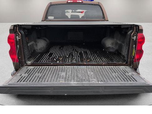 Used 2014 Toyota Tundra Limited w/ Limited Premium Package AWD/4WD image 9