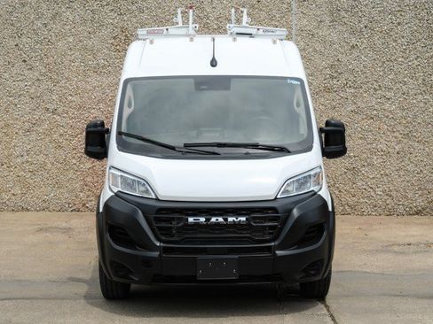 Used 2023 RAM ProMaster 2500 FWD image 6