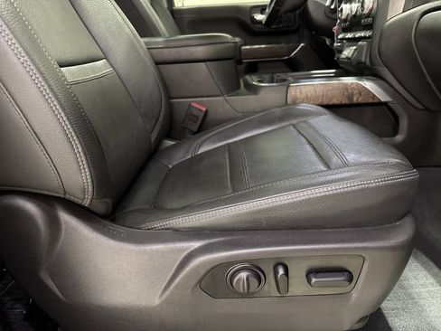 Used 2020 GMC Sierra 2500 Denali w/ Denali Ultimate Package image 35