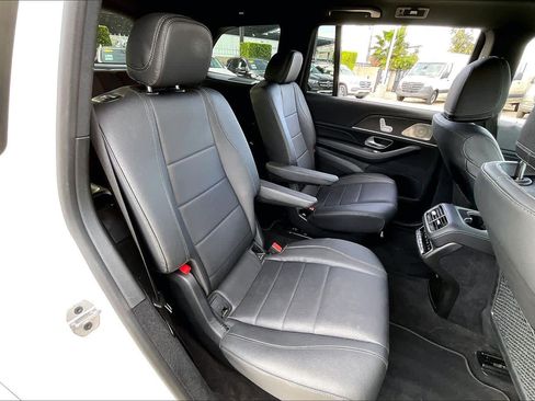Used 2023 Mercedes-Benz GLS 450 4MATIC image 19