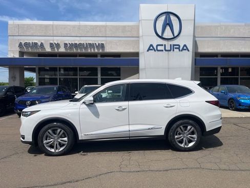 Used 2026 Acura MDX SH-AWD image 4