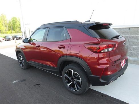 Used 2022 Chevrolet TrailBlazer RS w/ Technology Package image 10