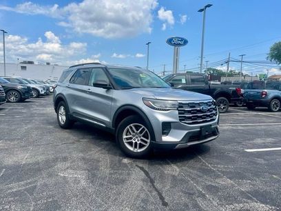 Used 2025 Ford Explorer Active