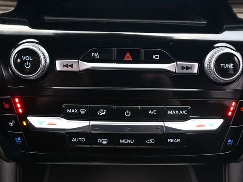 Certified 2023 Ford Explorer Limited image 22