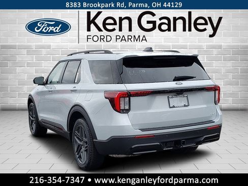 New 2026 Ford Explorer ST-Line w/ ST-Line Street Pack image 7