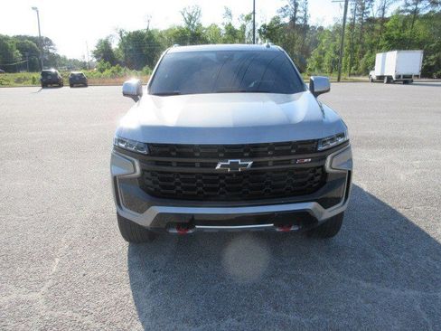 Used 2023 Chevrolet Tahoe Z71 w/ Luxury Package image 3