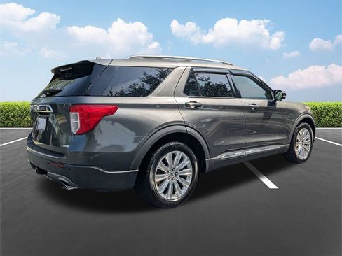 Used 2020 Ford Explorer Limited w/ Class III Trailer Tow Package RWD image 2