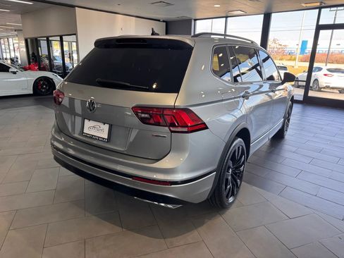 Used 2021 Volkswagen Tiguan SE R-Line image 5