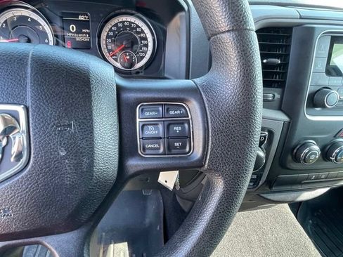 Used 2018 RAM 1500 Express AWD/4WD image 16