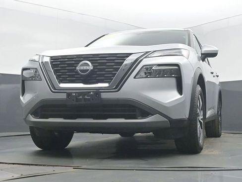 Used 2023 Nissan Rogue SV image 46