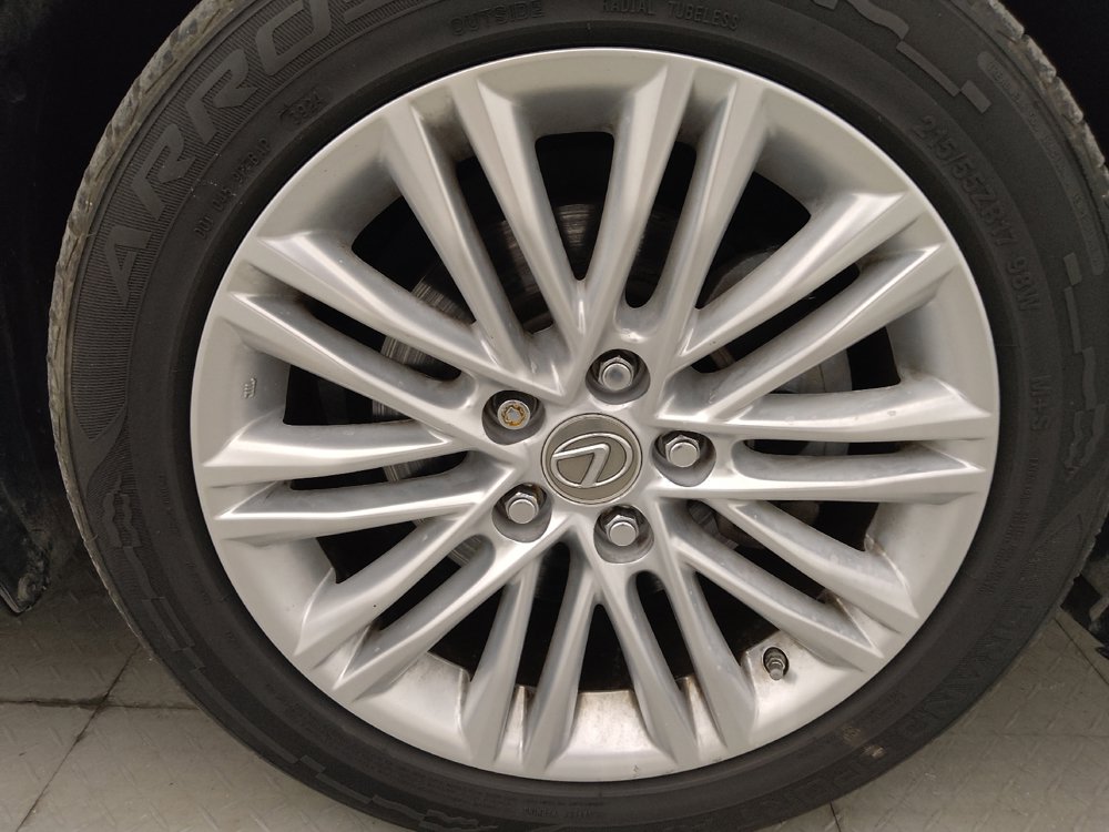 Used 2015 Lexus ES 350 w/ Luxury Package FWD image 31