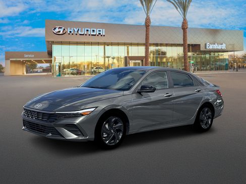 New 2026 Hyundai Elantra SEL FWD image 2