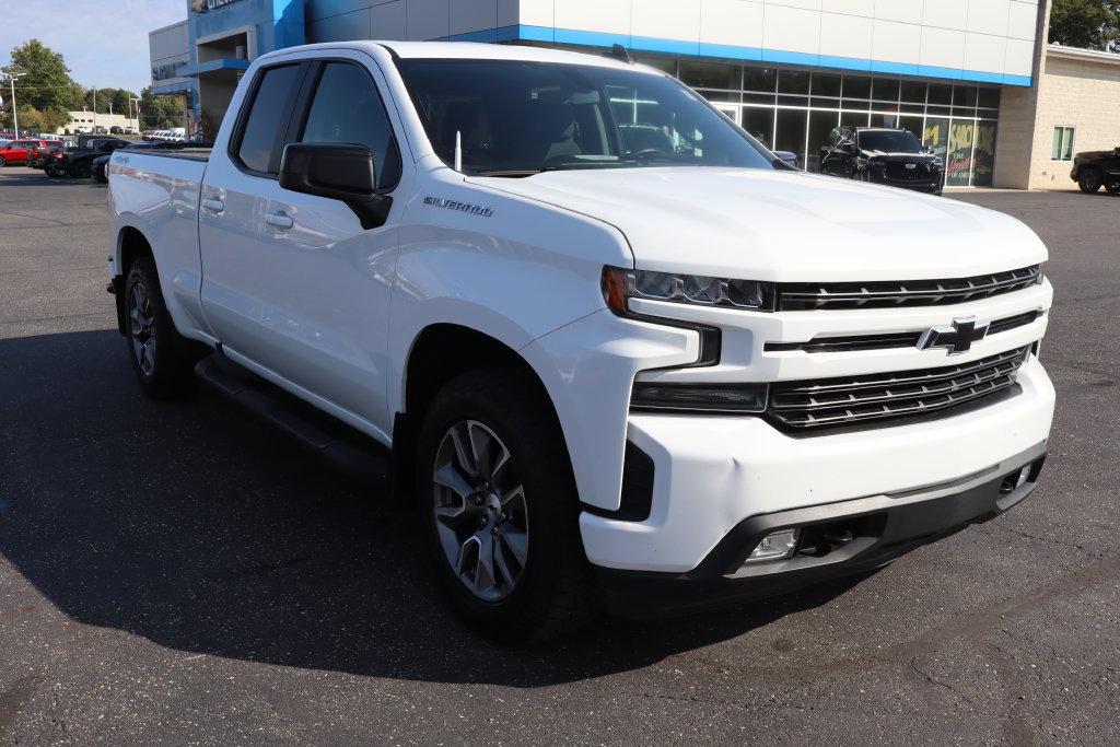 Used 2020 Chevrolet Silverado 1500 RST w/ All-Star Edition AWD/4WD image 2
