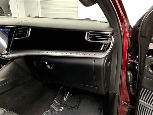 Used 2023 Jeep Grand Wagoneer Series III AWD/4WD image 19