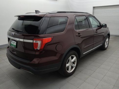 Used 2019 Ford Explorer XLT FWD image 9