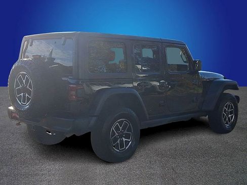 Used 2024 Jeep Wrangler Unlimited Rubicon AWD/4WD image 4