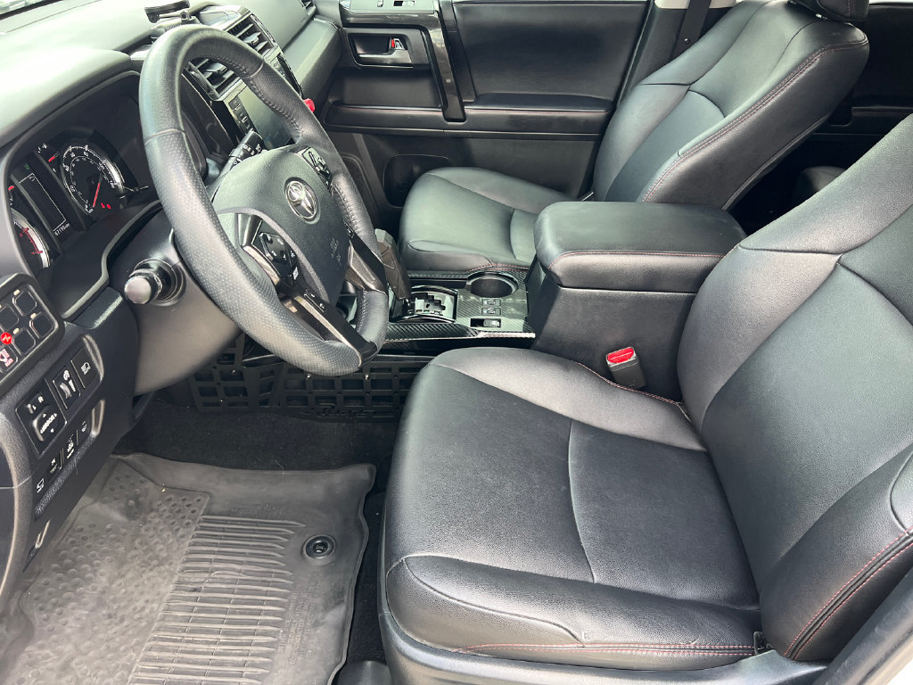 Used 2022 Toyota 4Runner TRD Off-Road Premium AWD/4WD image 17